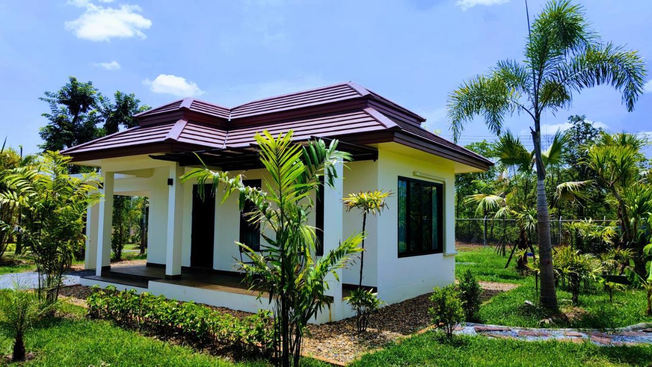 Isan Golf & Adventure Hotel Udon Thani Exterior photo