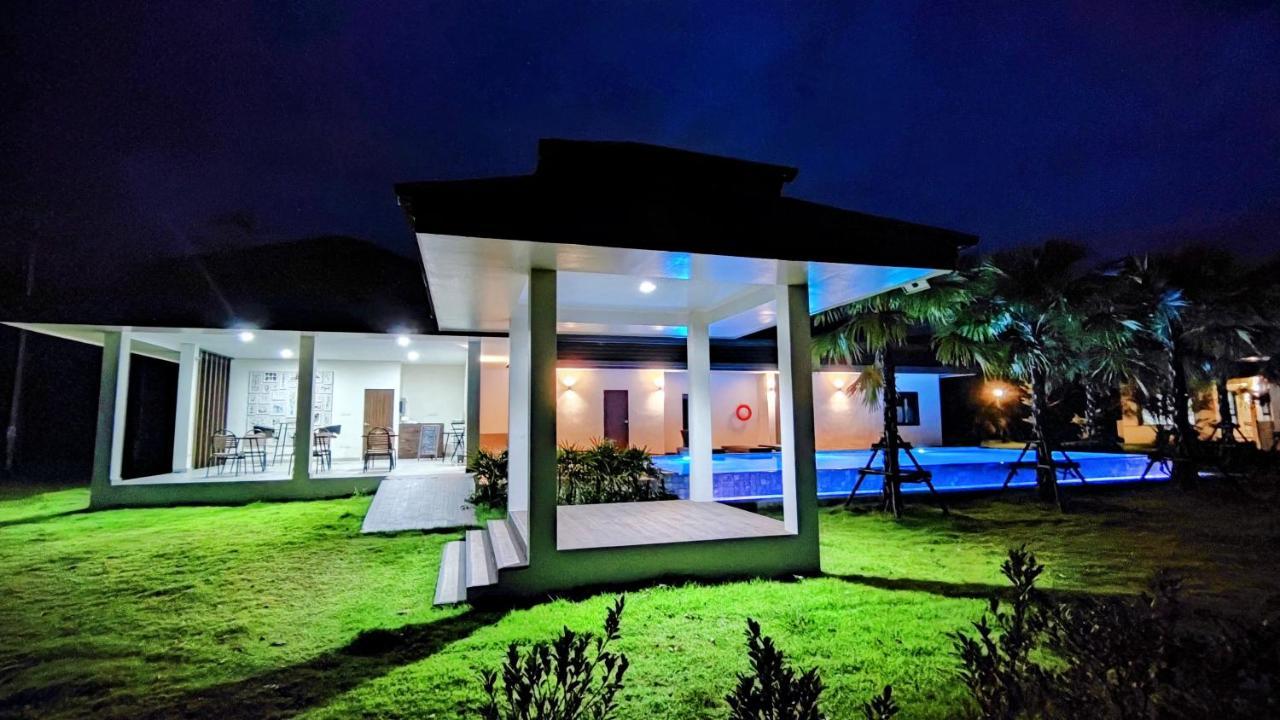Isan Golf & Adventure Hotel Udon Thani Exterior photo